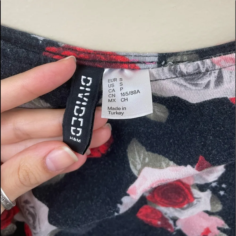 3 for $12: H&M Black & Red Roses Three-Quarter Sleeve Shirt (Seen on Teen Wolf) - Image 5