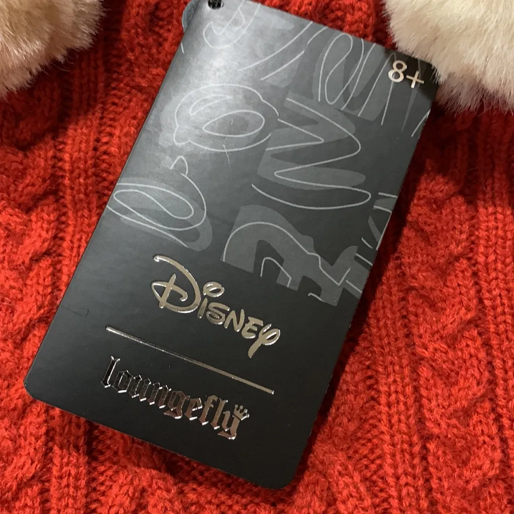 Disney Exclusive Fall hat - Image 3