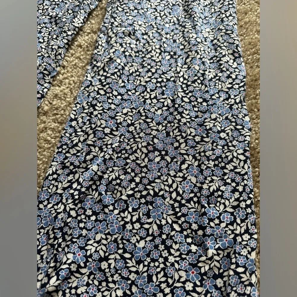 Francesca's Mi Ami Floral Jumpsuit Romper Blue Pattern M NWT - Image 3