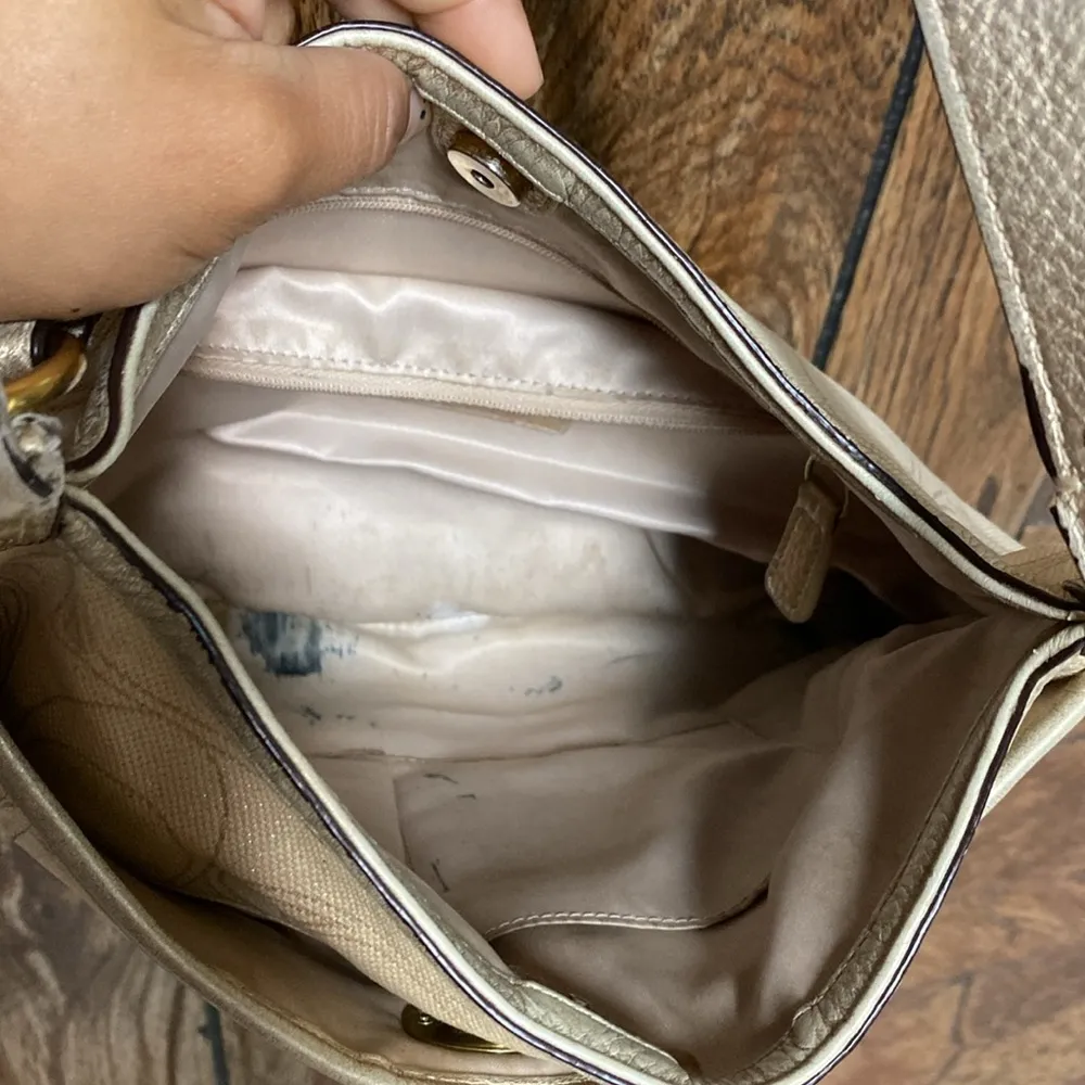 Coach crossbody beige bag - Image 7