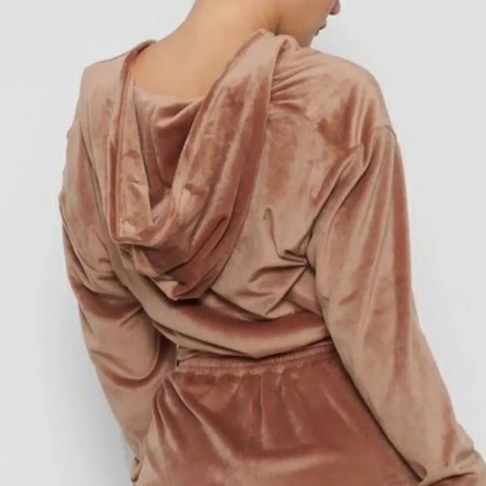 SKIMS Velour Lounge Jogger Set in Sienna Brown - Image 4