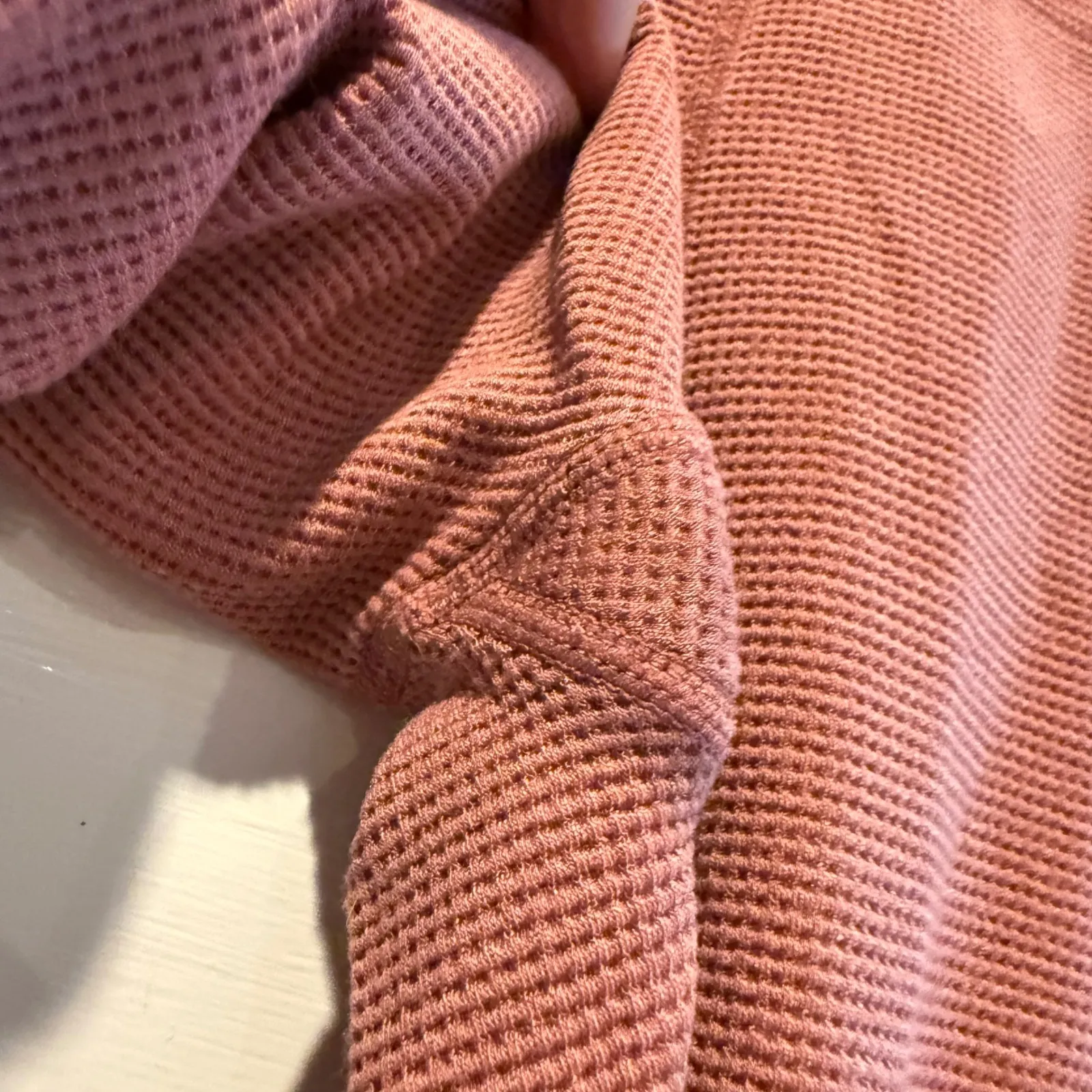 Vuori Bayview Waffle Knit Thermal Leggings Rosewood Athleisure Women's Size S - Image 4