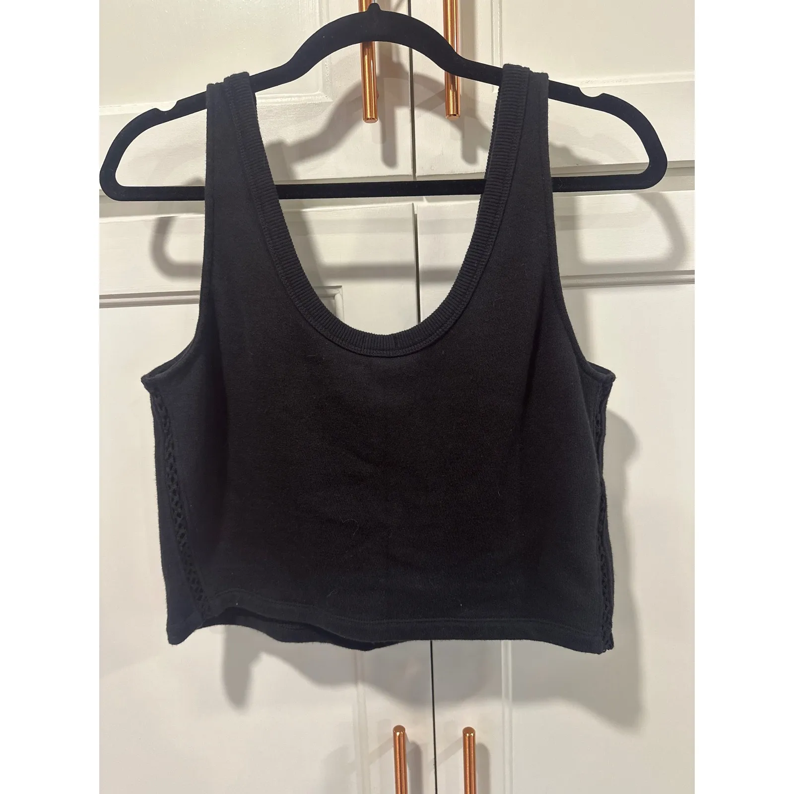 Aerie Black Ribbed Knit Cropped Tank Top S Lace Detail Sleeveless Scoop Neck NWT - Image 4