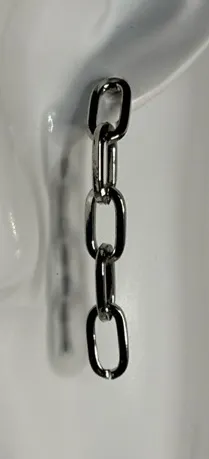 Elegant Silver Chain Link Earrings - Image 2