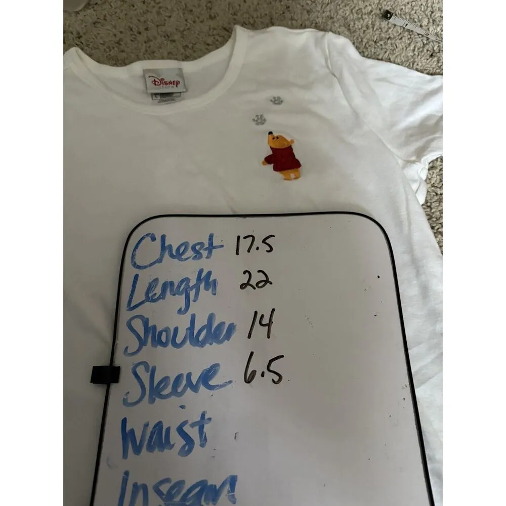 Vintage Disney Store Womens L Winnie The Pooh Shirt Short Sleeve White Snowflake - Image 9