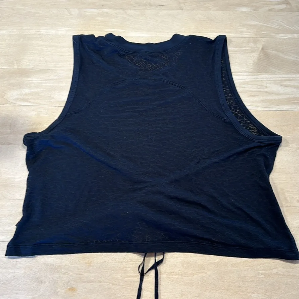Lululemon Cinch Me Up Front Tank *Veil Sz M - Image 7