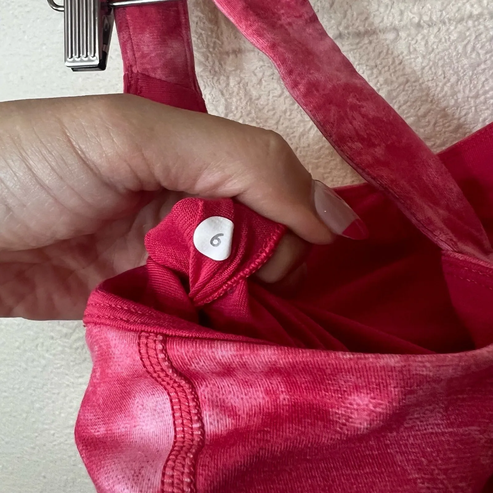 Lululemon Womens Size 6 Pink Tie Dye Crisscross Crop Top Sports Bra Yoga - Image 6