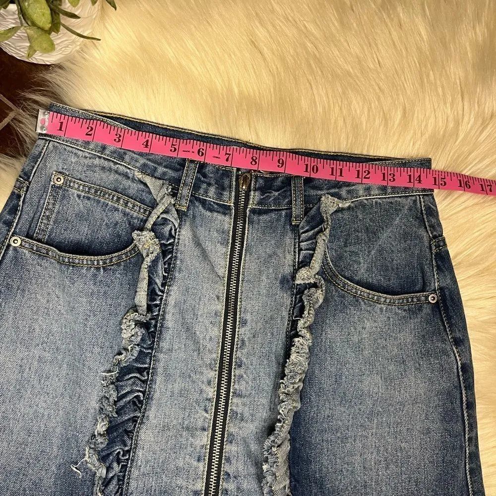 Dance & Marvel front zip/ruffles denim skirt sz Large - Image 7