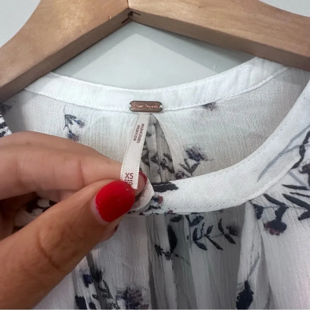 Free People Snap Out of It Swing dress white Blue Floral TunicTank X-Small 1278 - Image 7
