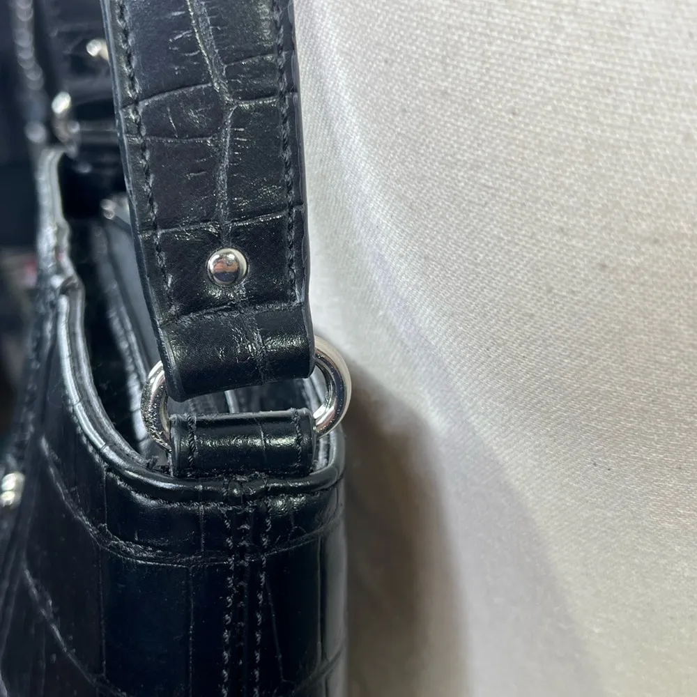 LIZ CLAIBORNE Mini Bag Alligator Texture Black - Image 5