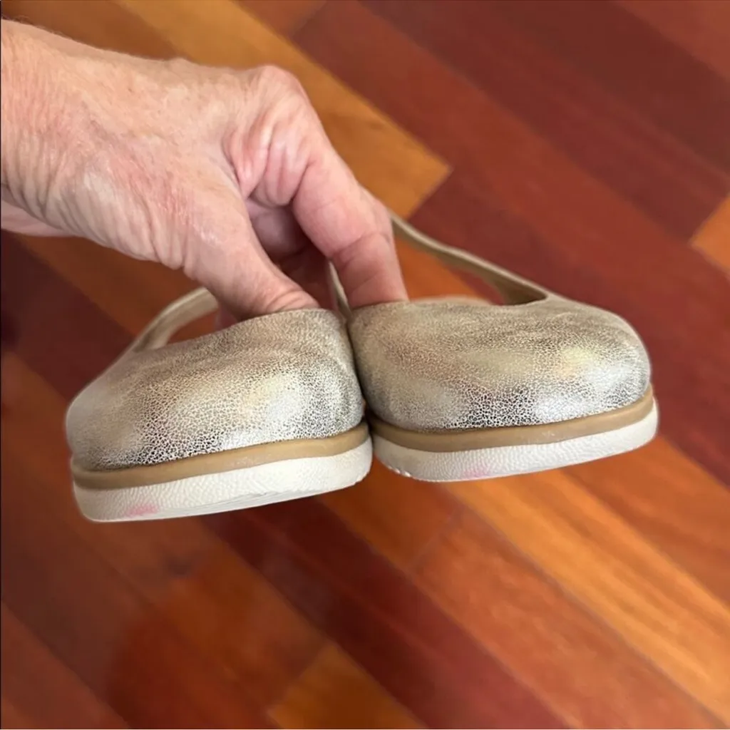 SOUL Naturalizer Idea D’Orsay Gold Metallic Flats 6.5M Slingback Wedge Comfort Tan Size 6.5 - Image 5