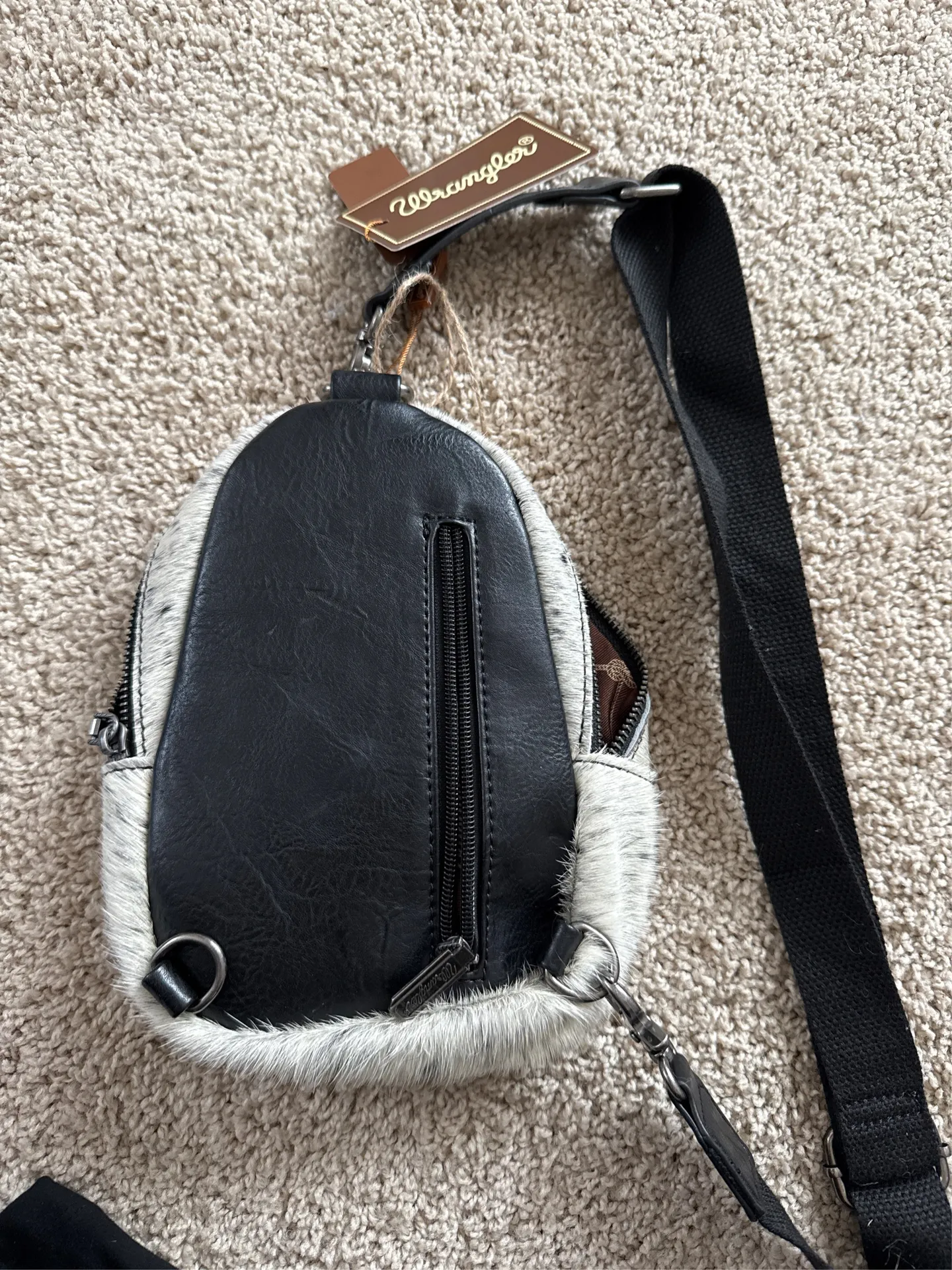 Wrangler Crossbody Bag Cowprint - Image 2