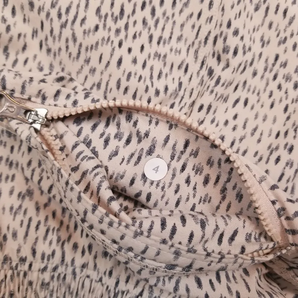 Lululemon Step Lively Crop Dottie Dash Grain Black Sz 4 - Image 8