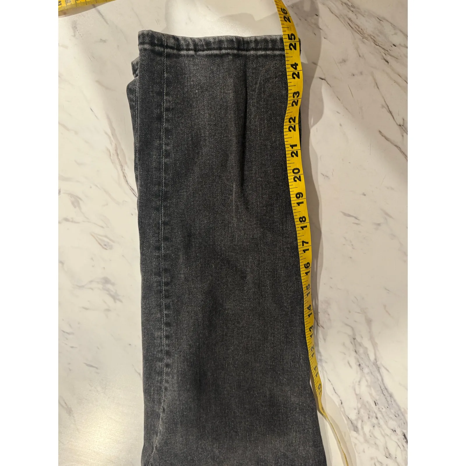 Everlane Curvy Cheeky Jeans High Rise Cropped Straight Leg Black Jeans SIZE 31 - Image 3