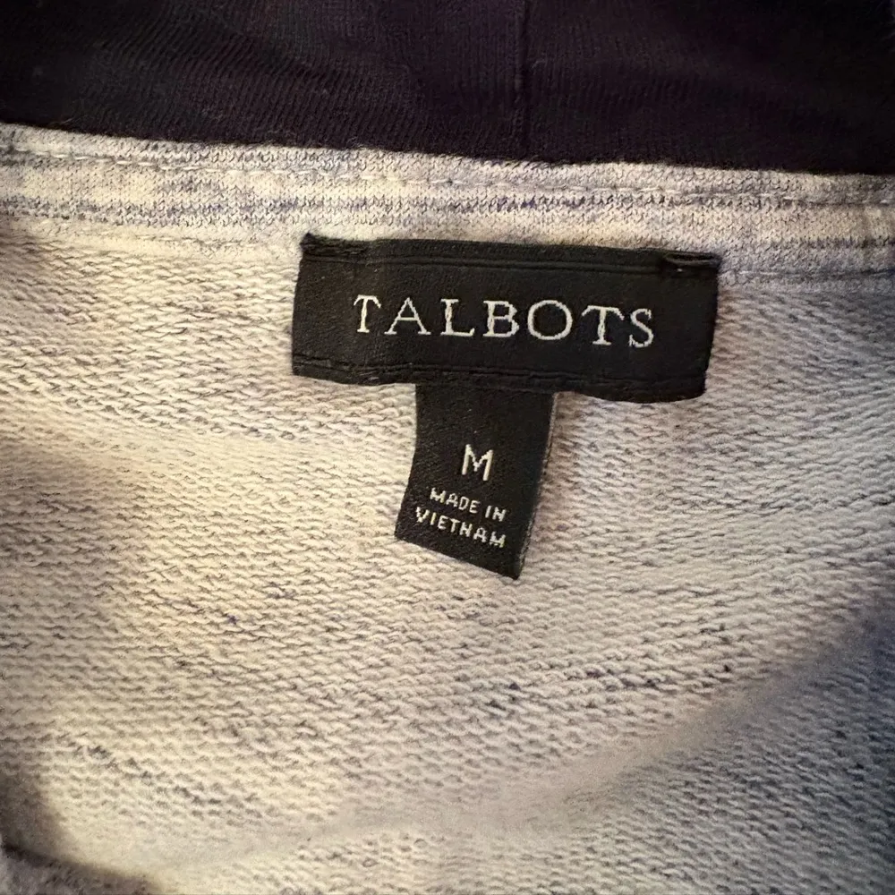 Talbots grey zip up hooded sweatshirt - Image 3