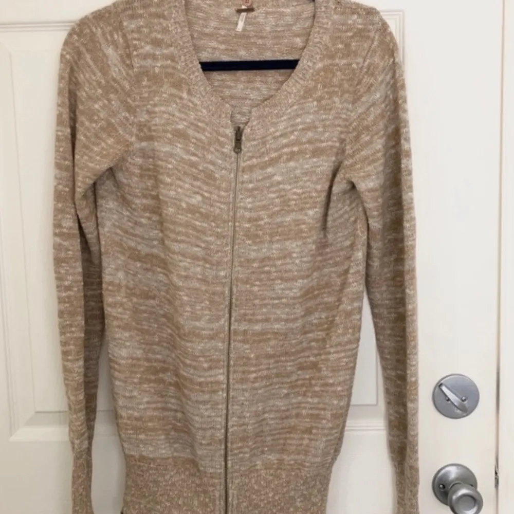 Free People tan brown zip up cardigan - Image 2