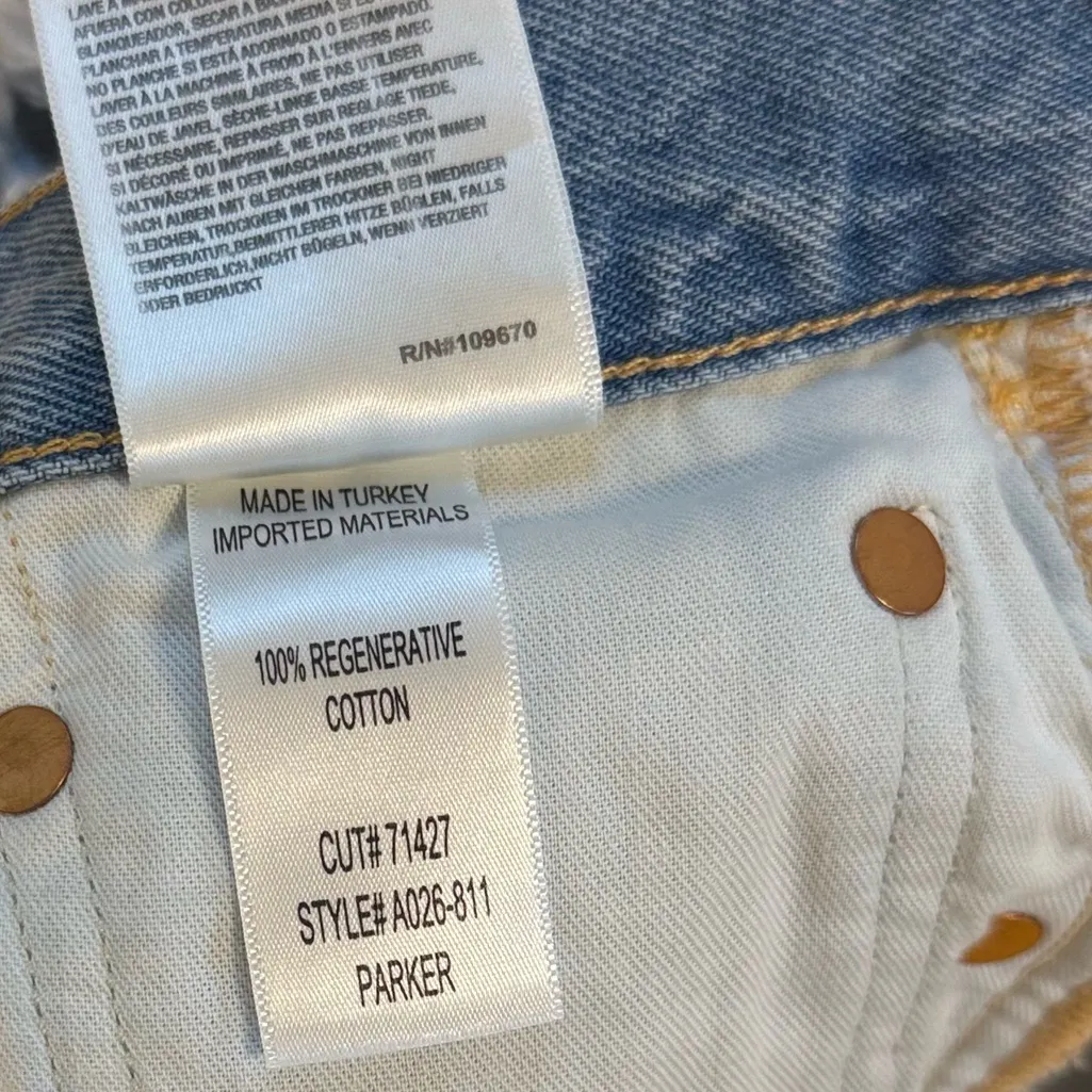 AGOLDE Parker Vintage Cut Off Short in Swapmeet size 25 org $159 - Image 2