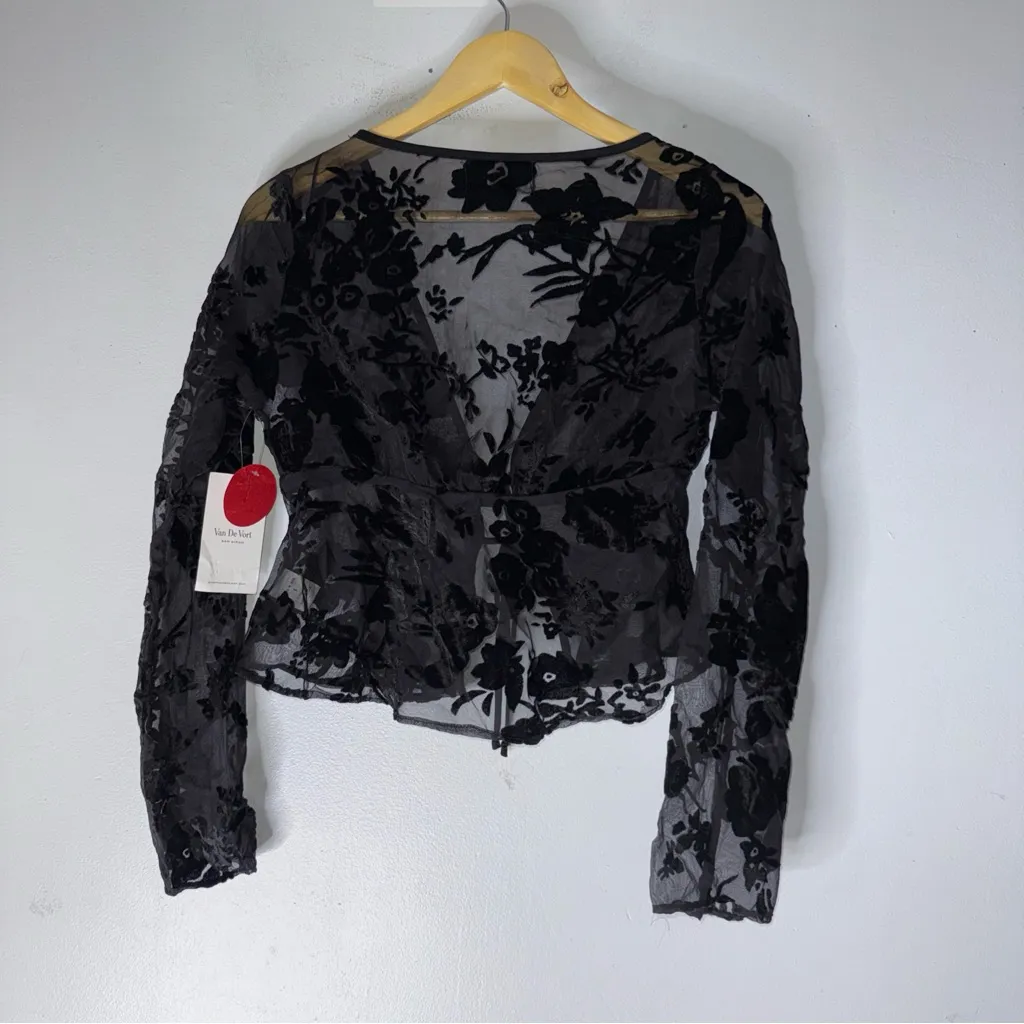 NWT Animari Charlotte Sheet Velvet Floral Mash Tie Front Long Sleeve Black Small - Image 2