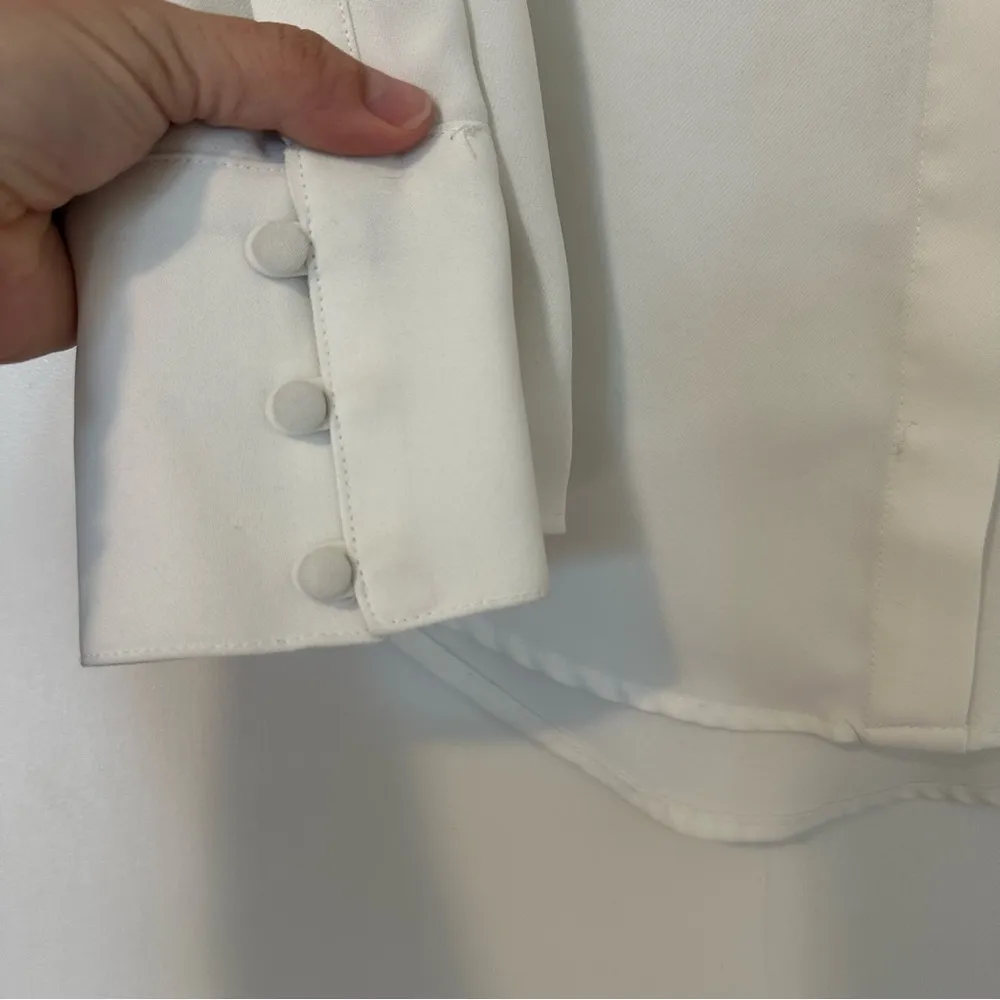 C/MEO COLLECTIVE  Button Down Open Shoulder Blouse Womens XS - Image 4