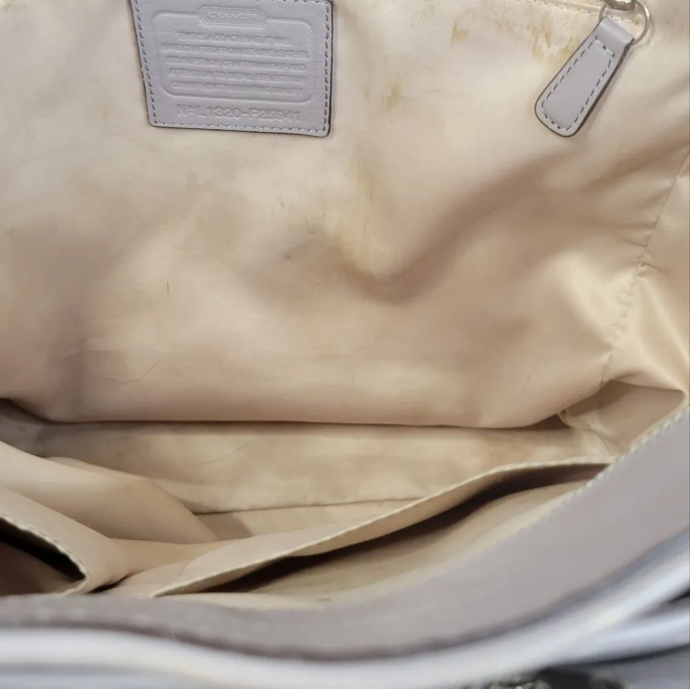 Coach Pebble Gray/Lavender Leather Tote / Hand Bag / Purse - Image 11