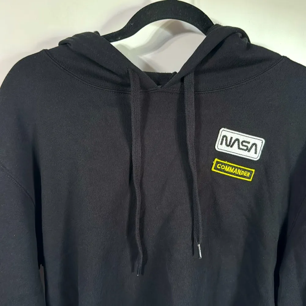 NASA Cropped Patch Hoodie Black Size L NWT Size L - Image 8