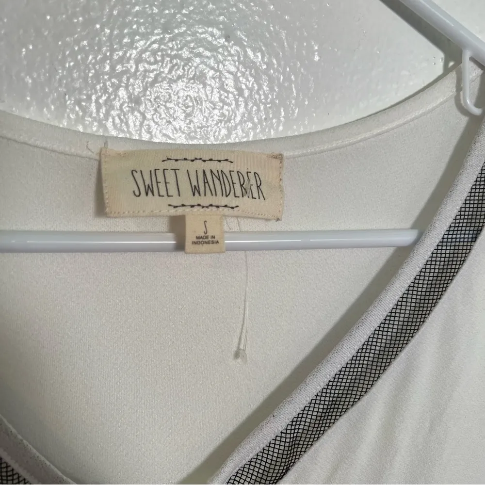 Sweet Wanderer Blouse White Black Mesh Half Zip S - Image 8