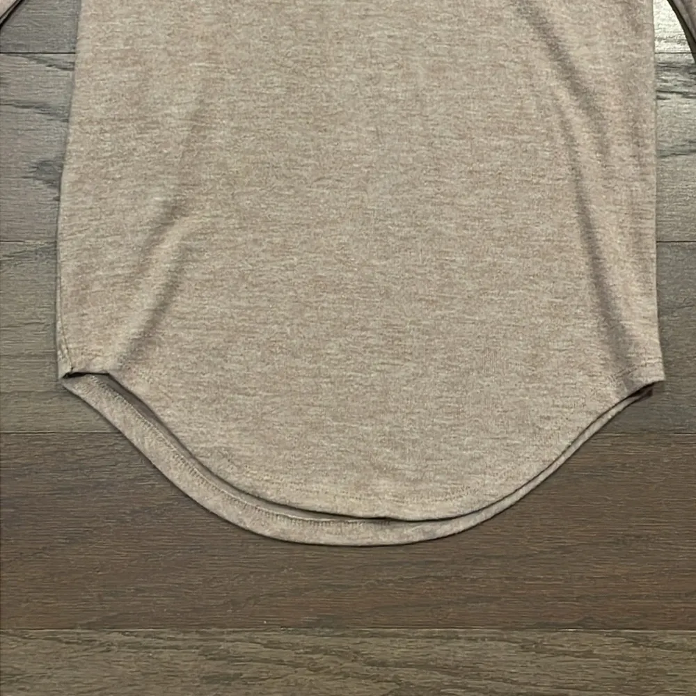 LOFT Light Brown Cozy Long Sleeve Top - Size XS - Image 5