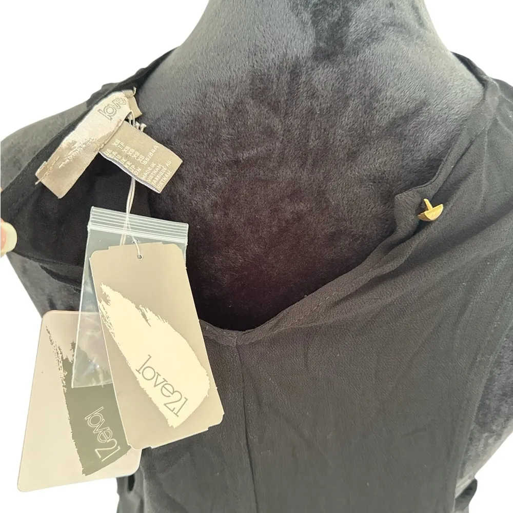 Love 21 NWT Black Sleeveless High-Neck Top with Side Lace-Up Detail - XS - Image 8