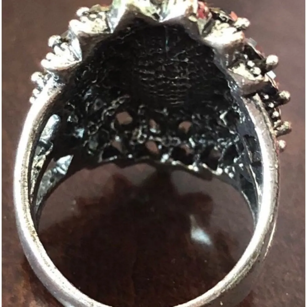 Vtge Swarovski Crystals Blue Ring size 7 1/4 - Image 8