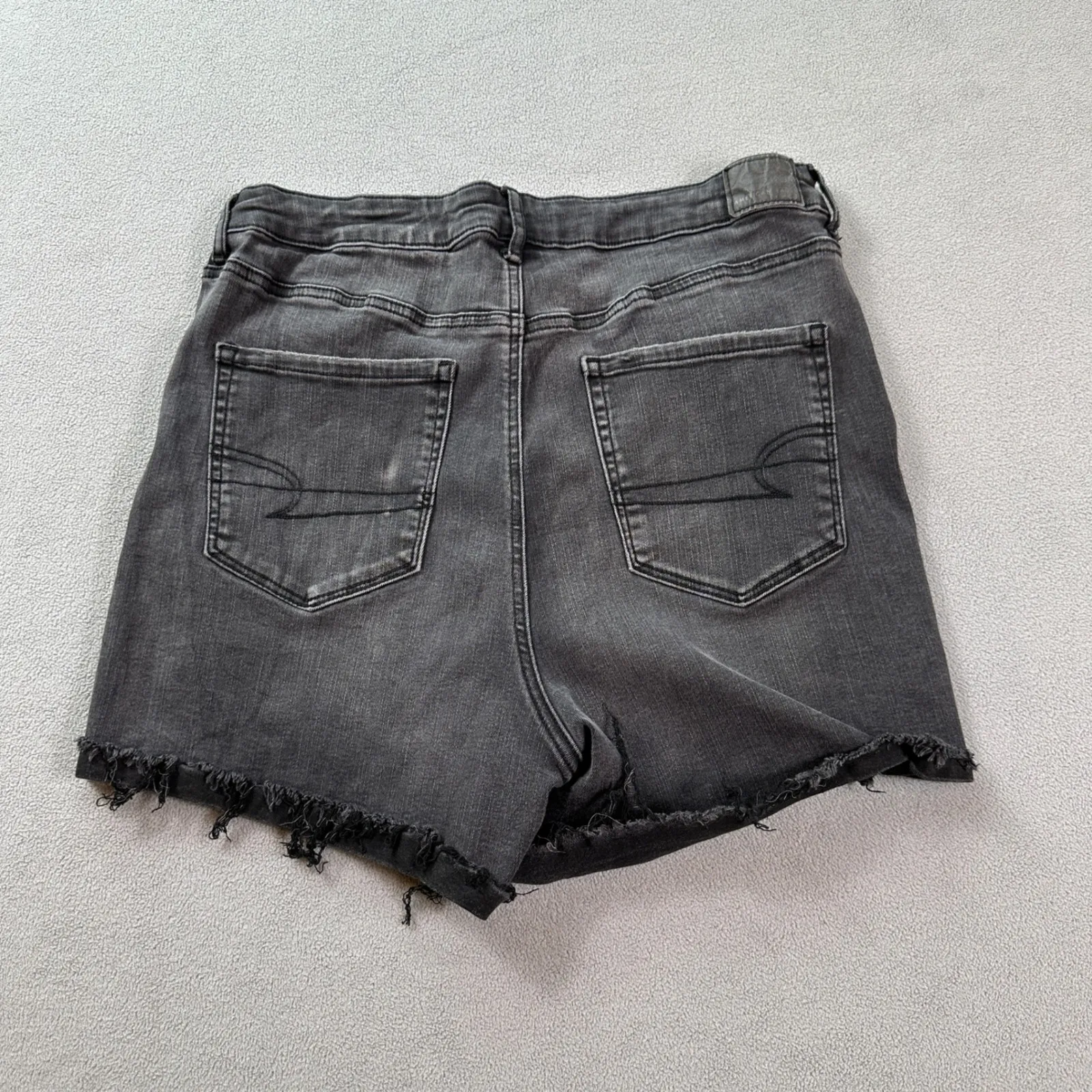 American Eagle Denim Jean Shorts 16 Womens Black High V Rise Shortie Raw Hem - Image 2