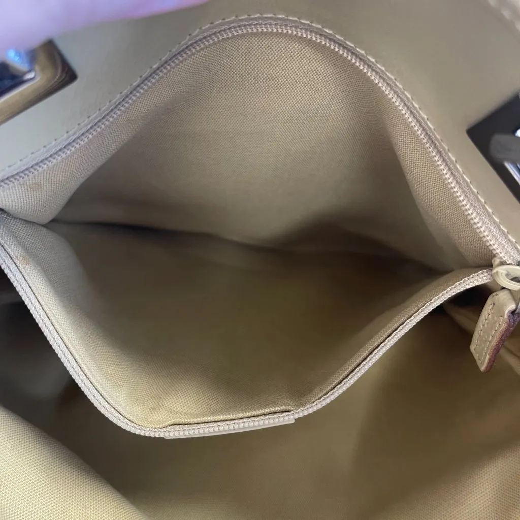 Gucci Vintage Pink Canvas Tote Bag w/ Leather Trim - Preowned - Image 8