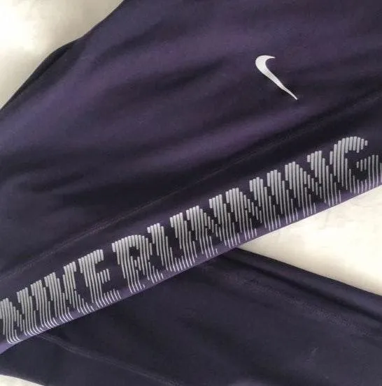 Nike Running Leggings Zip Up At The Bottom - Image 3