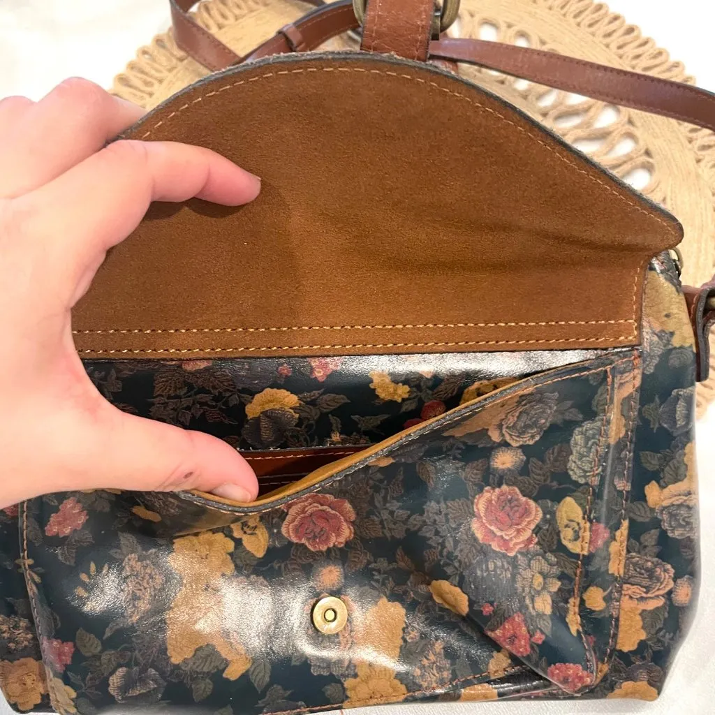 Patricia Nash Leather Denim Fields Olive Avellino Crossbody Bag - Image 4