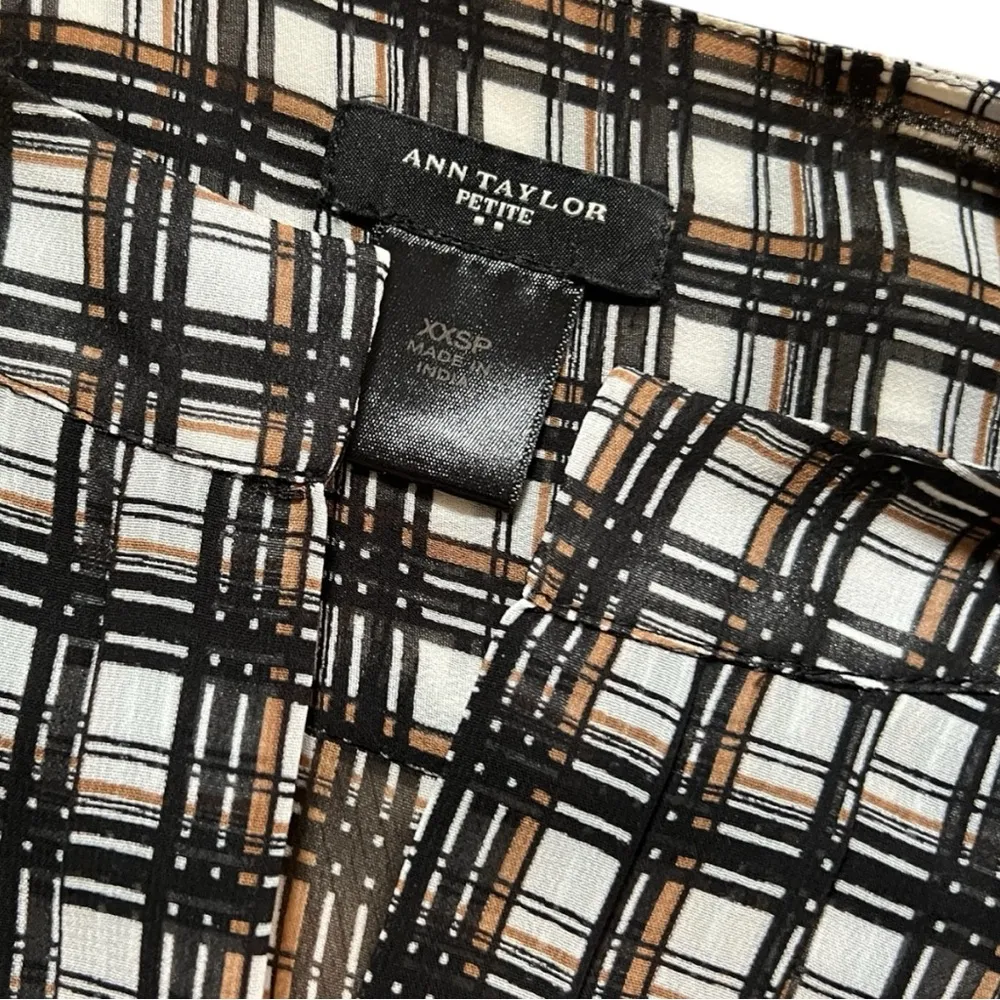 Ann Taylor Petite Blouse - Image 4