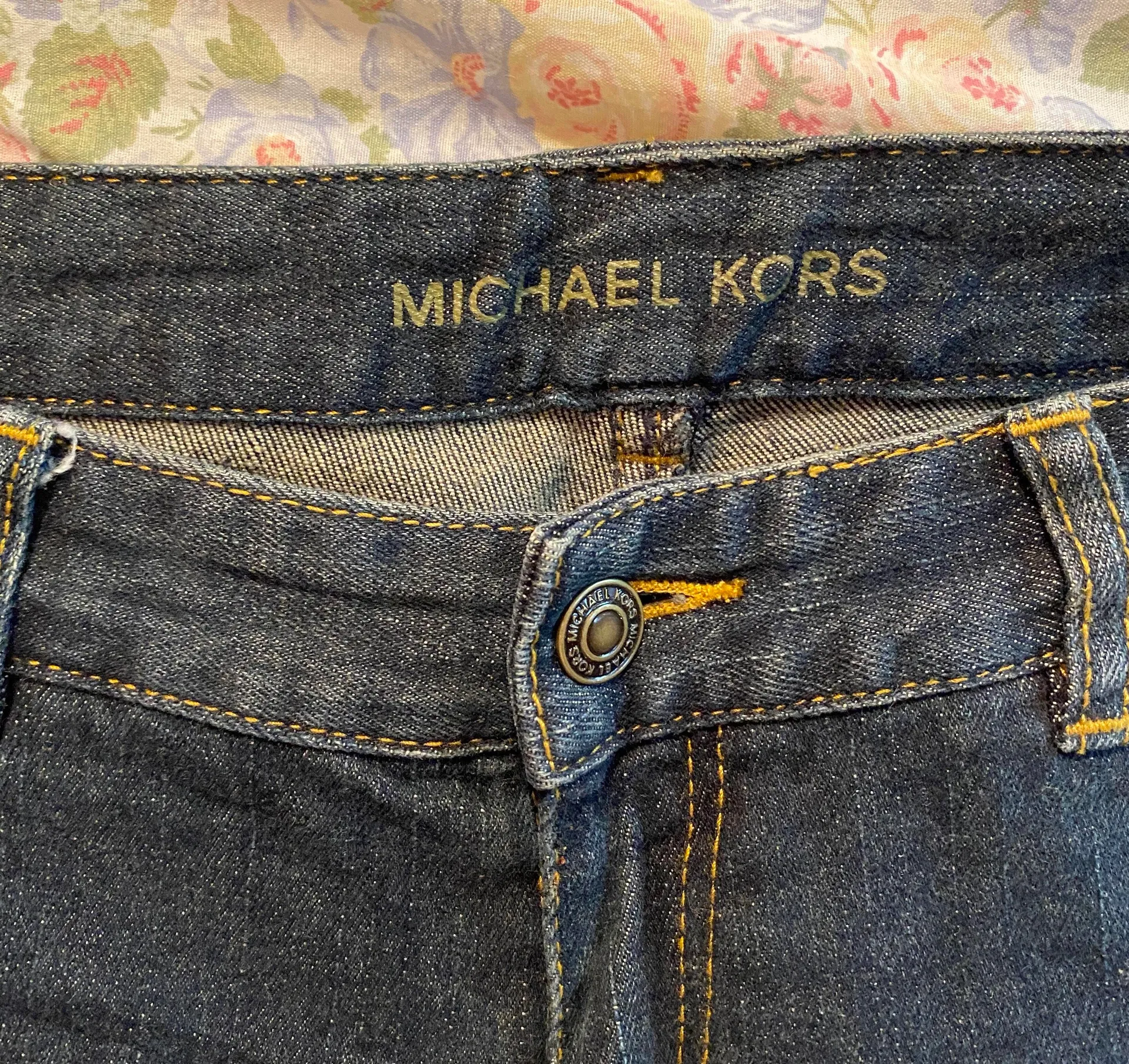 boot leg jeans dark wash - Image 3