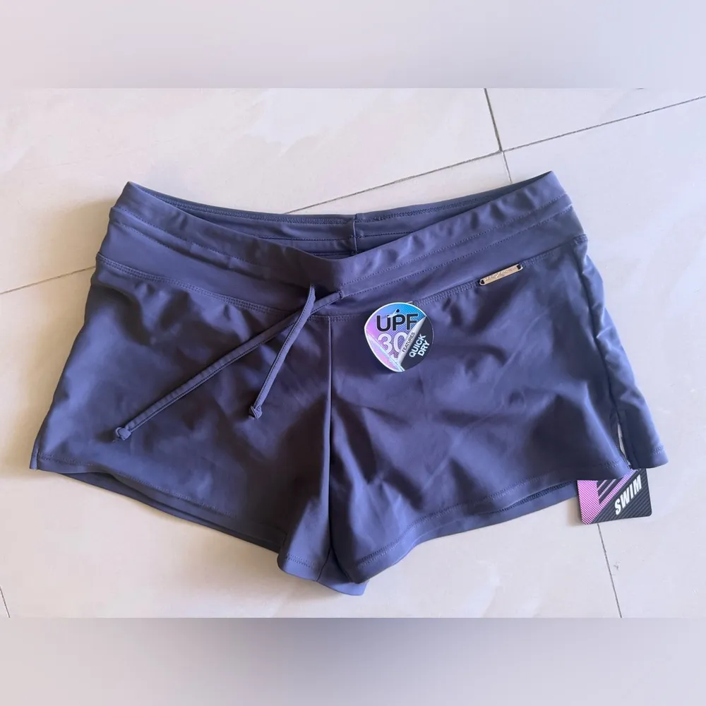 ZeroXposur Women's Swim Shorts gray size 6 elastic waist - Image 16