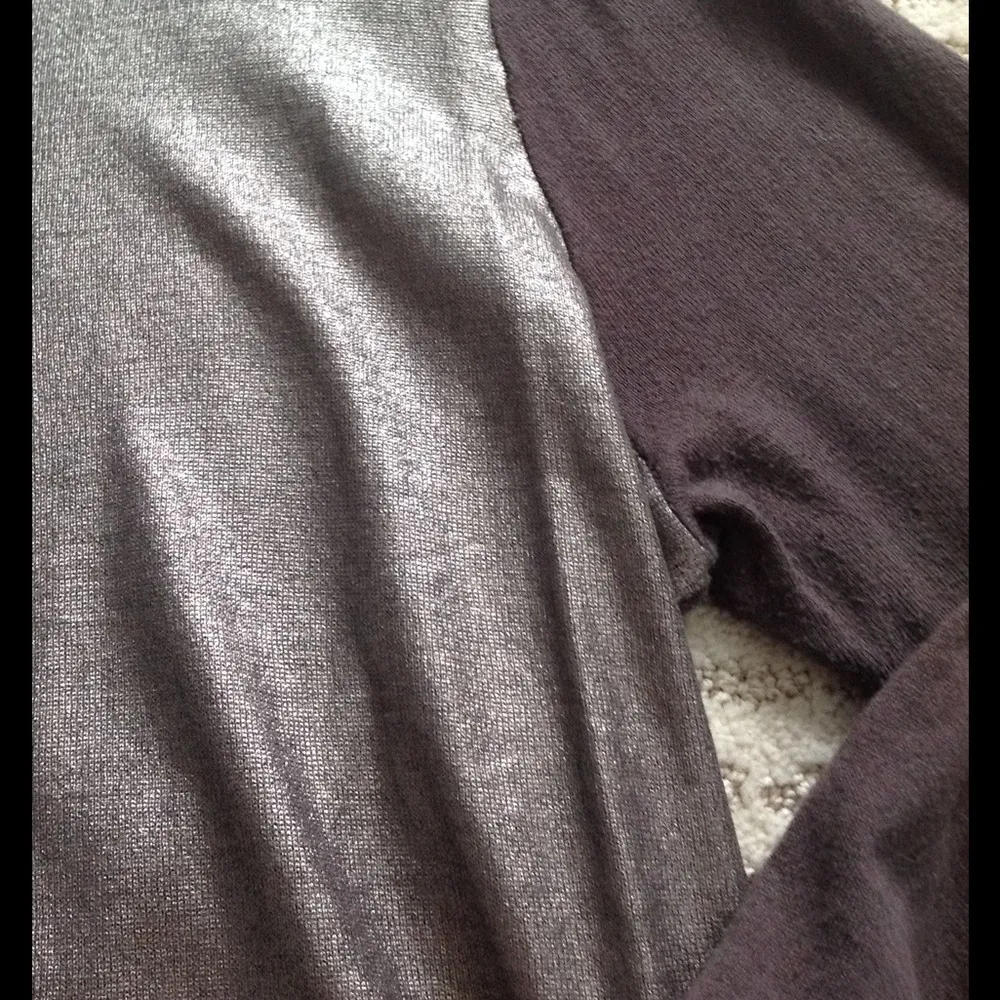 Kenneth Cole Sweater - Image 52