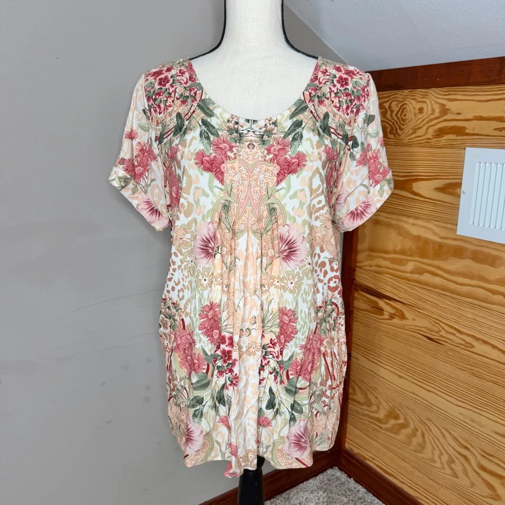 Soft Surroundings Cusabo Short Sleeve Top Blouse Natural Leopard Floral Medium M - Image 2