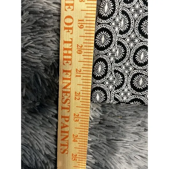 Lane Bryant The Lena  Cropped Size 26 Mid Rise Straight Leg Moderately Curvy Fit - Image 5