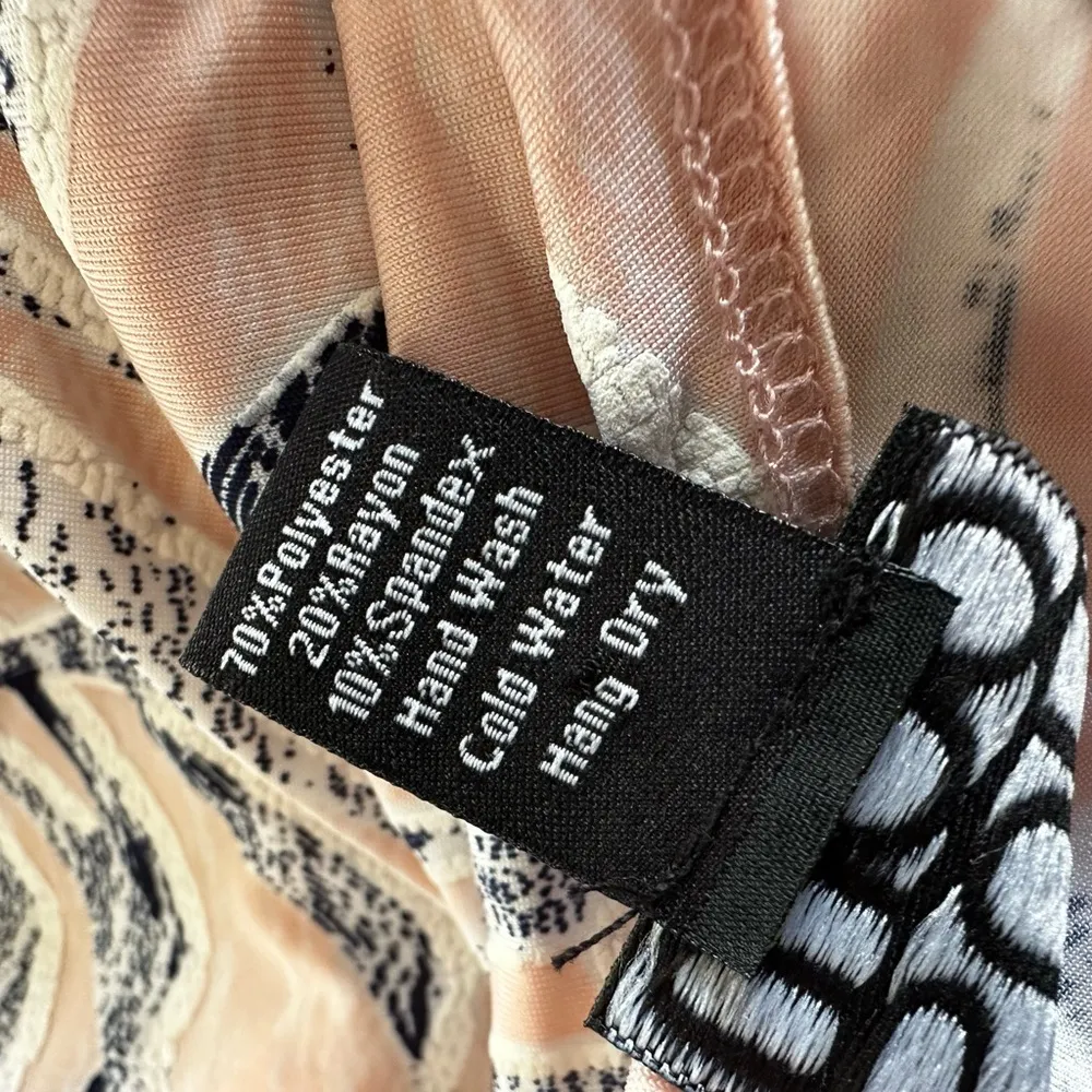 Clara Sun Woo Stretchy Top Asymmetrical Blush Pink Tropical Resortwear Vacation Size XS - Image 7