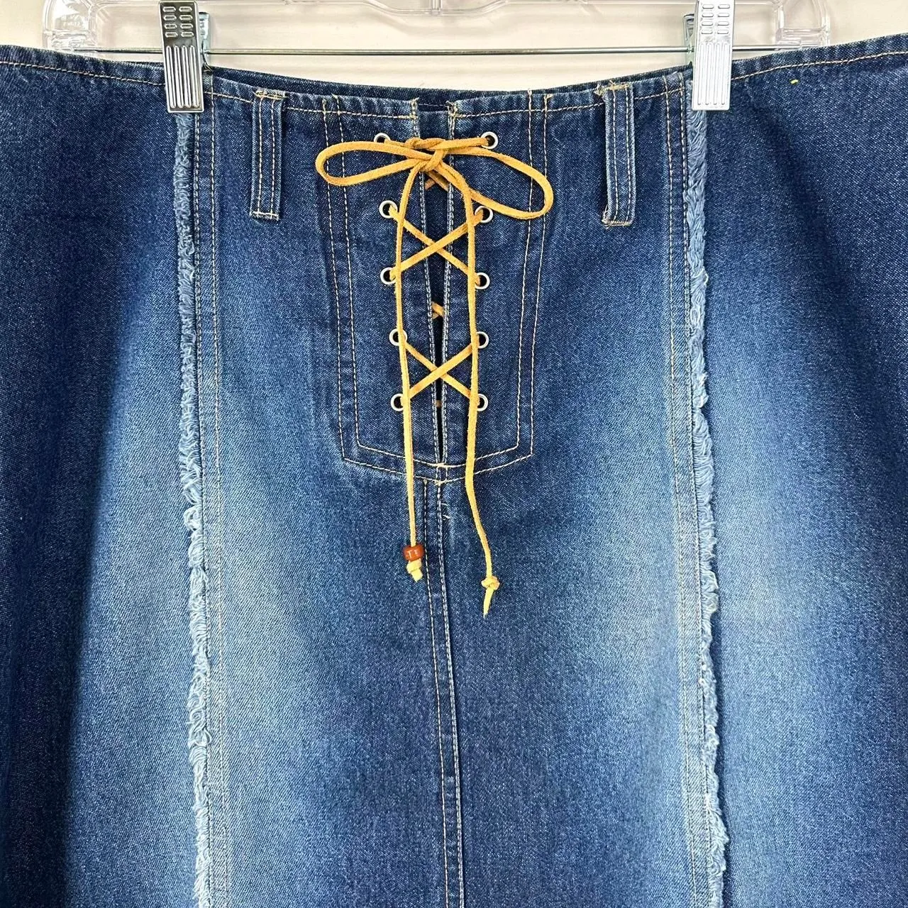 FADED GLORY 2000s Y2K Dark Wash Denim‎ Mini Skirt Leather Lace Up Detail Size 12 - Image 2