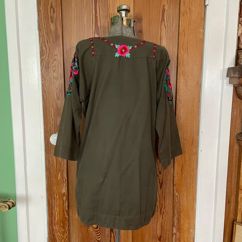 BIYA by Johnny Was Olive Green Embroidered Tunic Dress Boho Folk Floral ~Small - Image 9