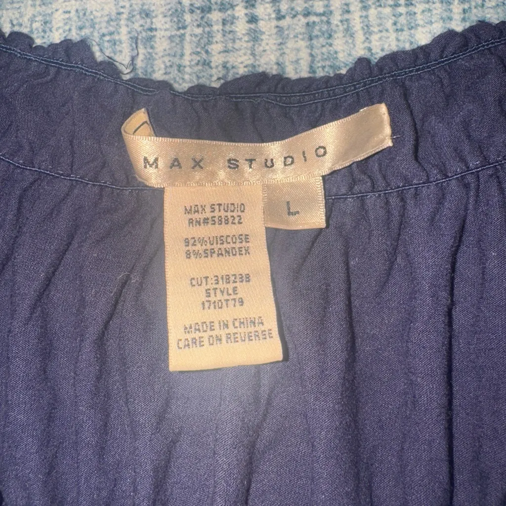 Max Studio Navy Gathered Tunic Top • Long Sleeve Flowy Boho Blouse - Image 3