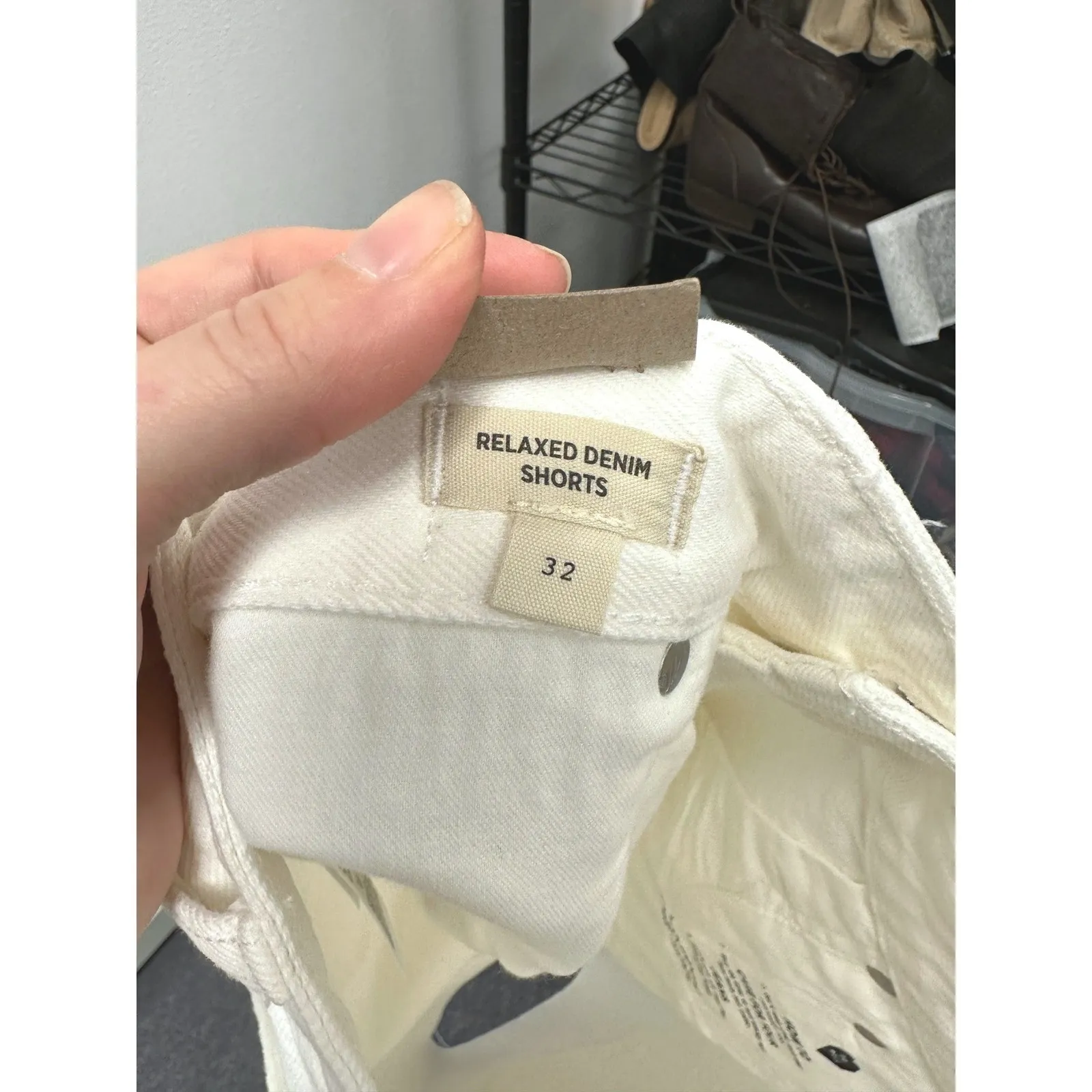 Madewell Relaxed Denim Shorts White Size 32 - Image 6