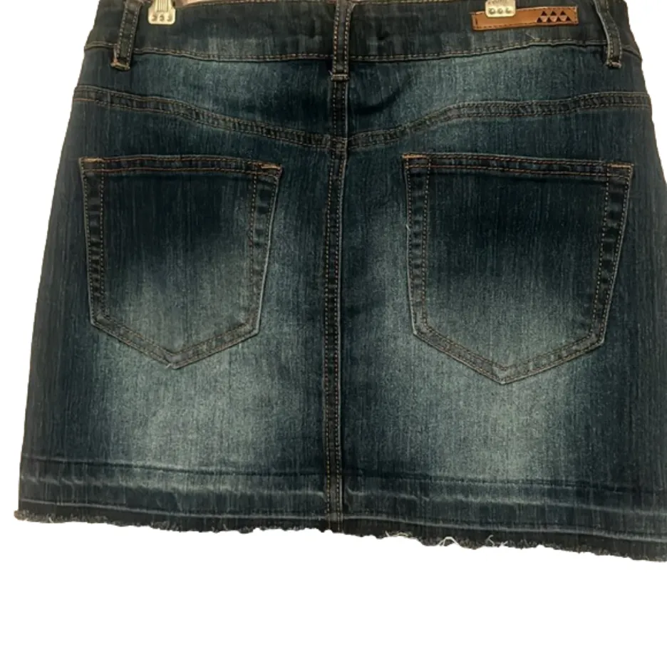 Dollhouse skirt - Image 2