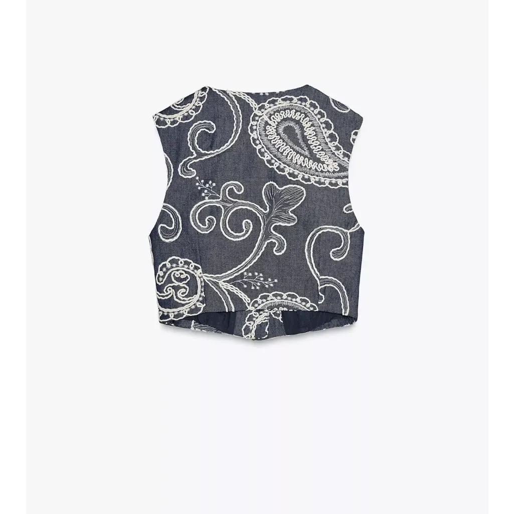 Zara Navy and White Paisley Crop Top - Image 3