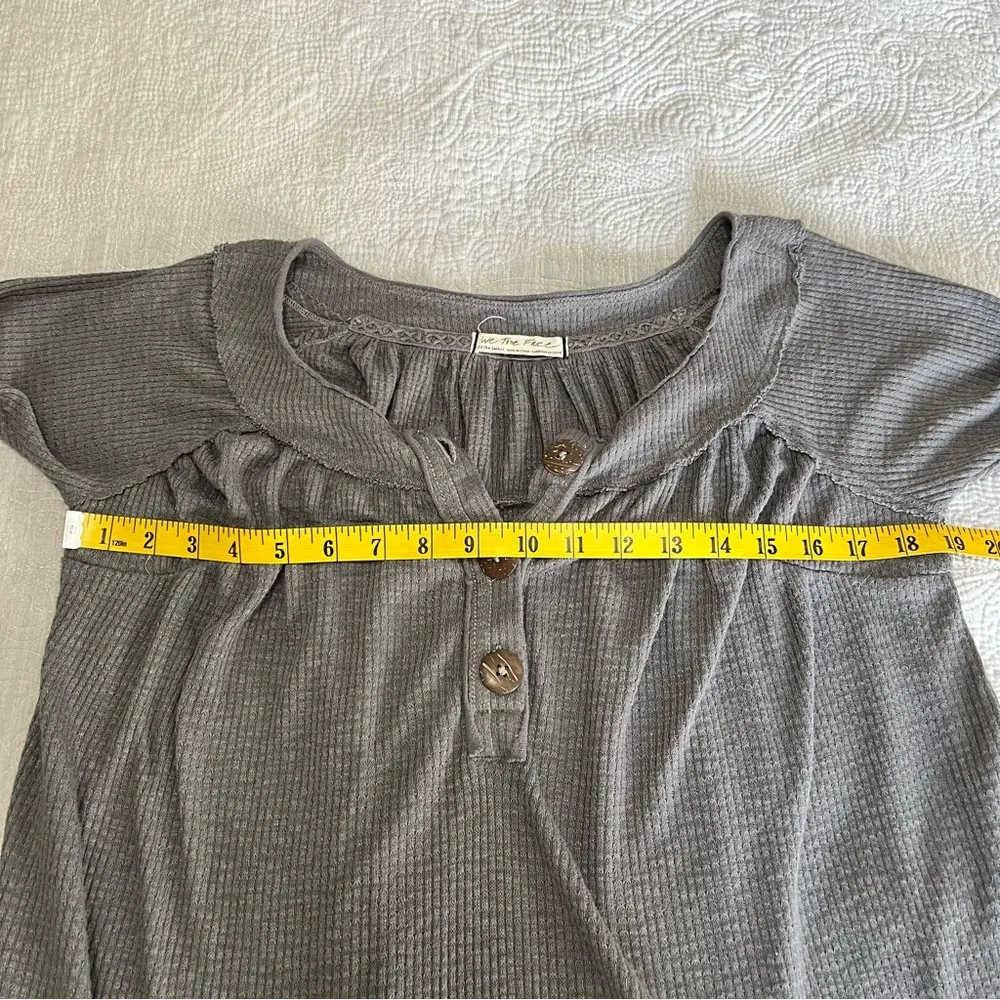 We The Free People Must Have Henley Thermal Waffle Shirt Top XS Extra Small Gray - Image 6