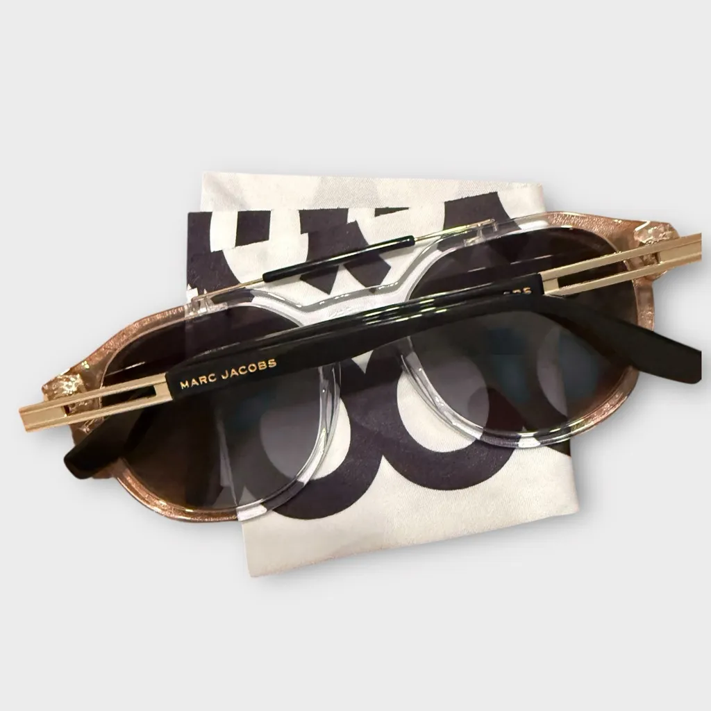 Marc Jacobs Clear Frame Gradient Sunglasses – NWOT - Image 5