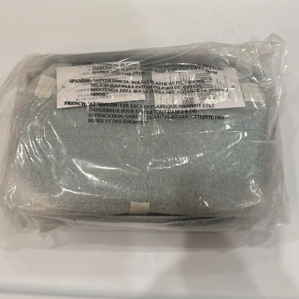 kate spade Glimmer Oval Camera Bag - Festive Teal - Image 7