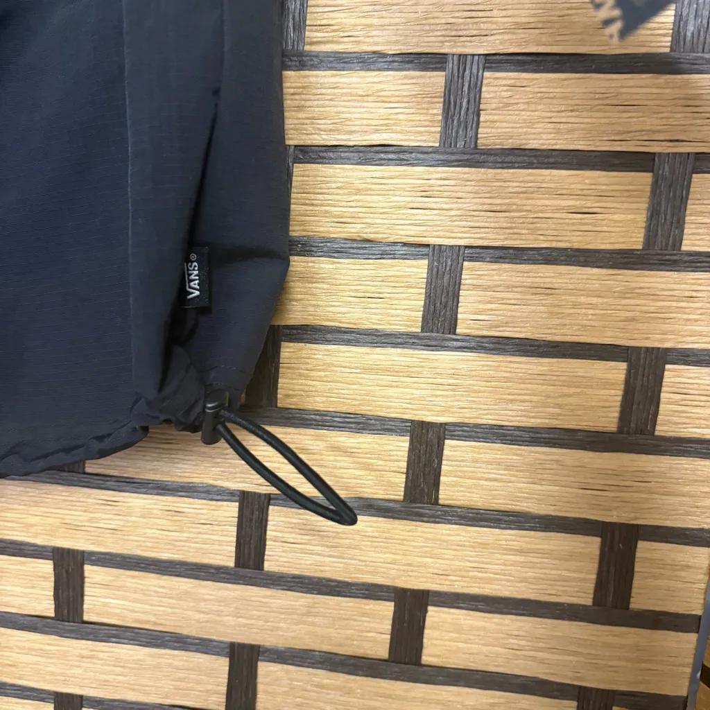 Vans Riley Parachute‎ Black Crop Top Size Large - Image 4